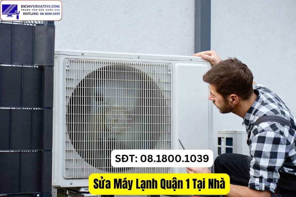 Kỹ thuật viên kiểm tra cục nóng